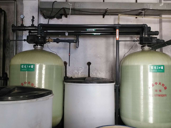 天津換熱站采購35T雙罐同時運行全自動水處理設備 天津換熱站采購35T雙罐同時運行全自動水處理設備